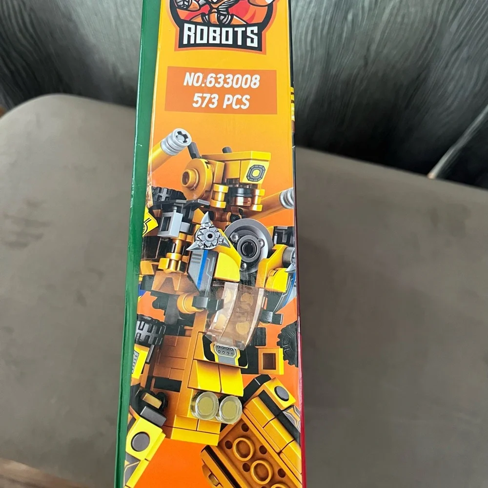 Robot Building Blocks Toy Set - Yellow and Black